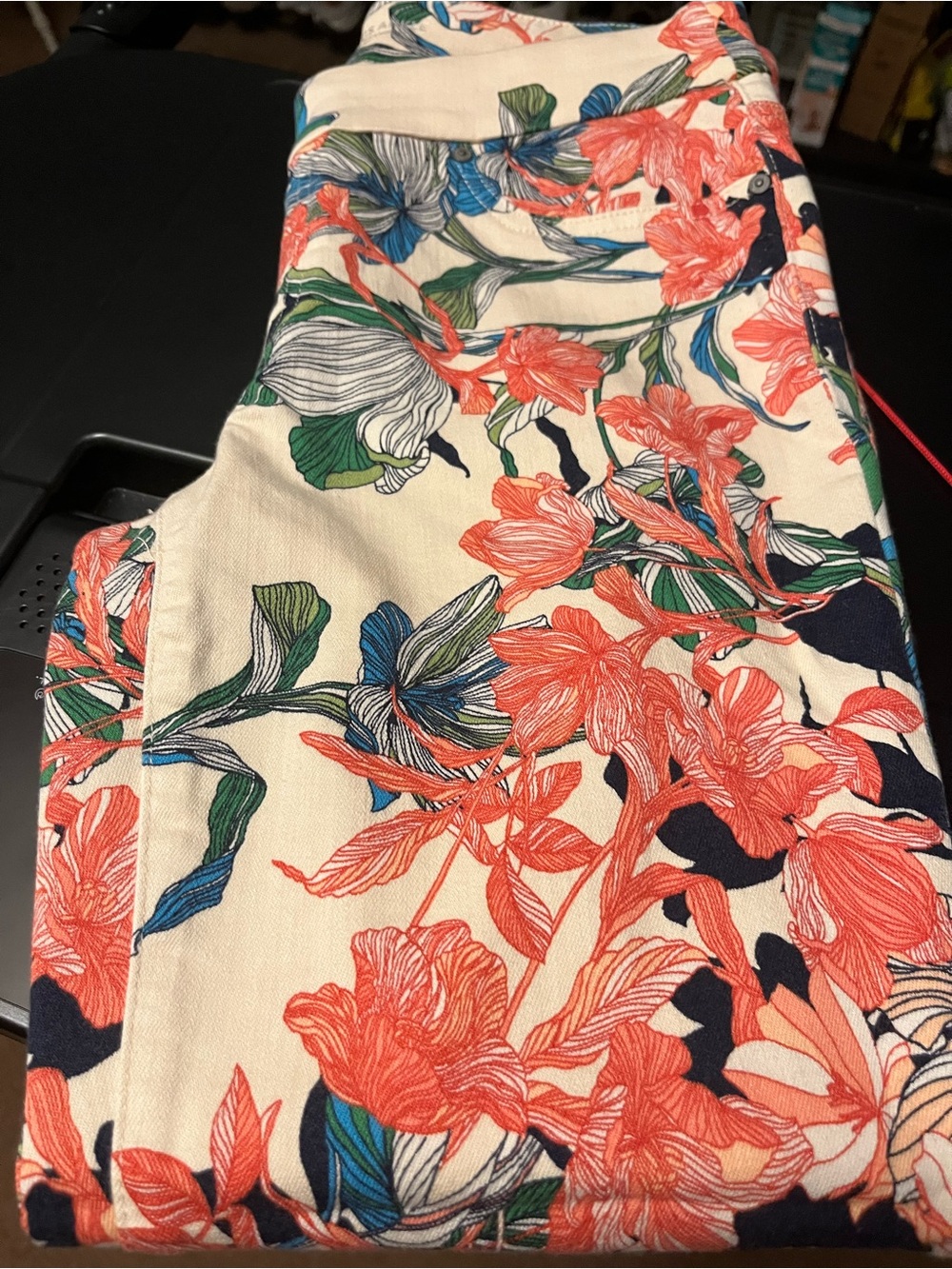 Chico's Coral Floral Cropped Pants with Navy & Green Accents